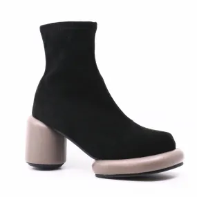 All Black - Mod Stretch Bootie