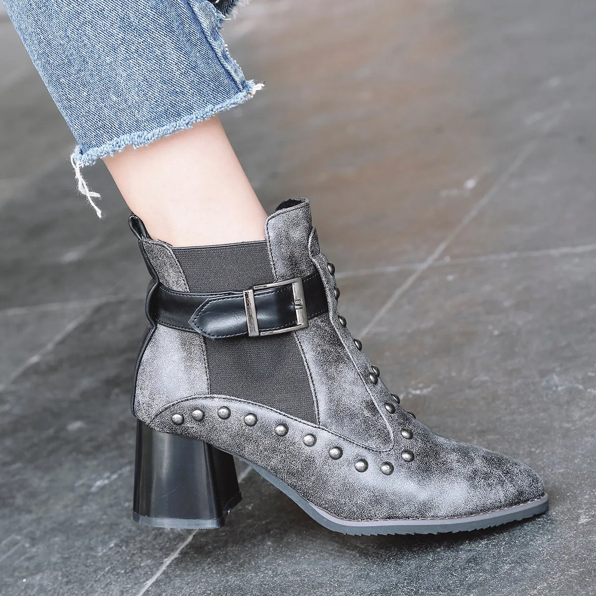 Bigsizeheels Matte rivet punk ankle boots- Black