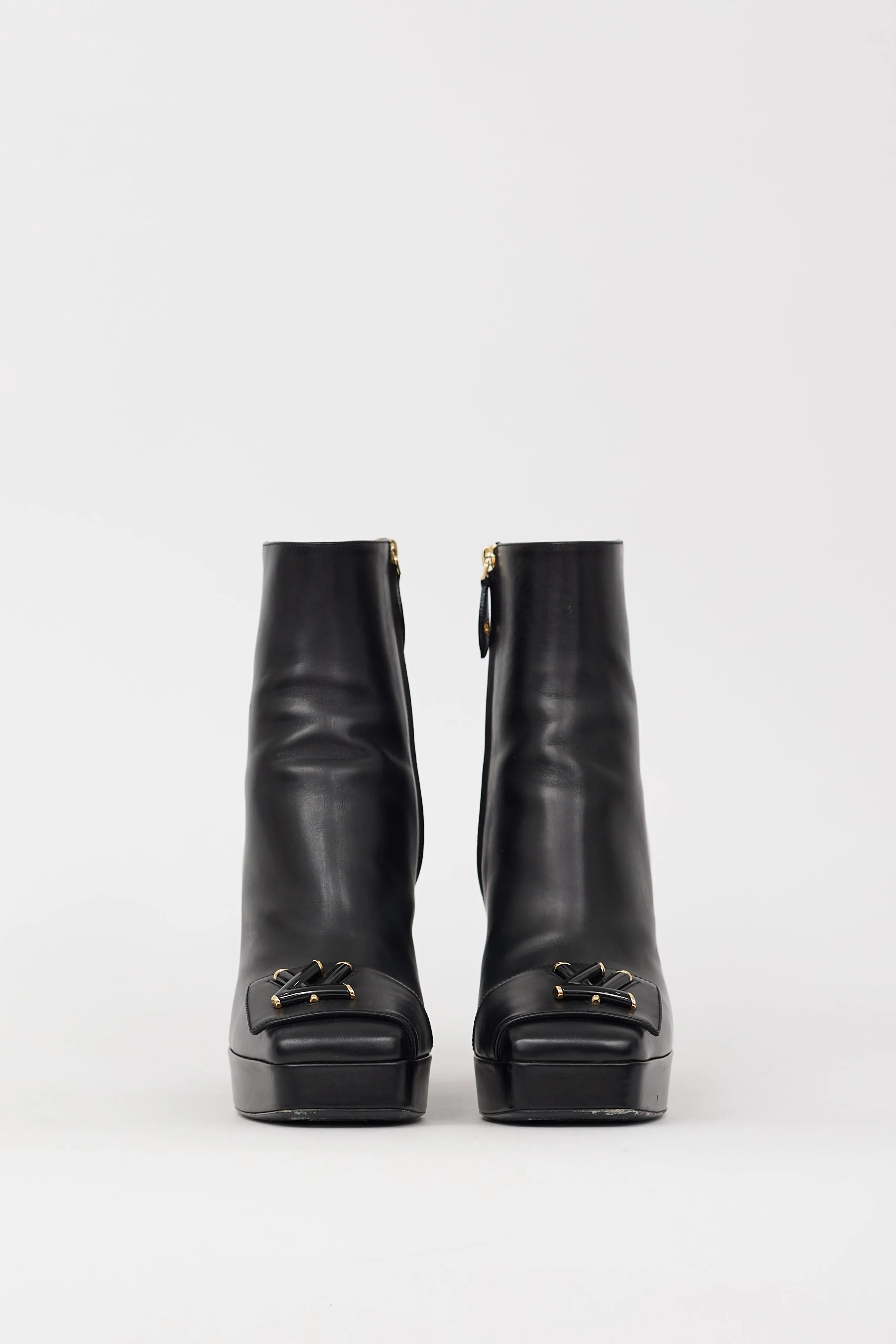Black Leather Shake Platform Boot