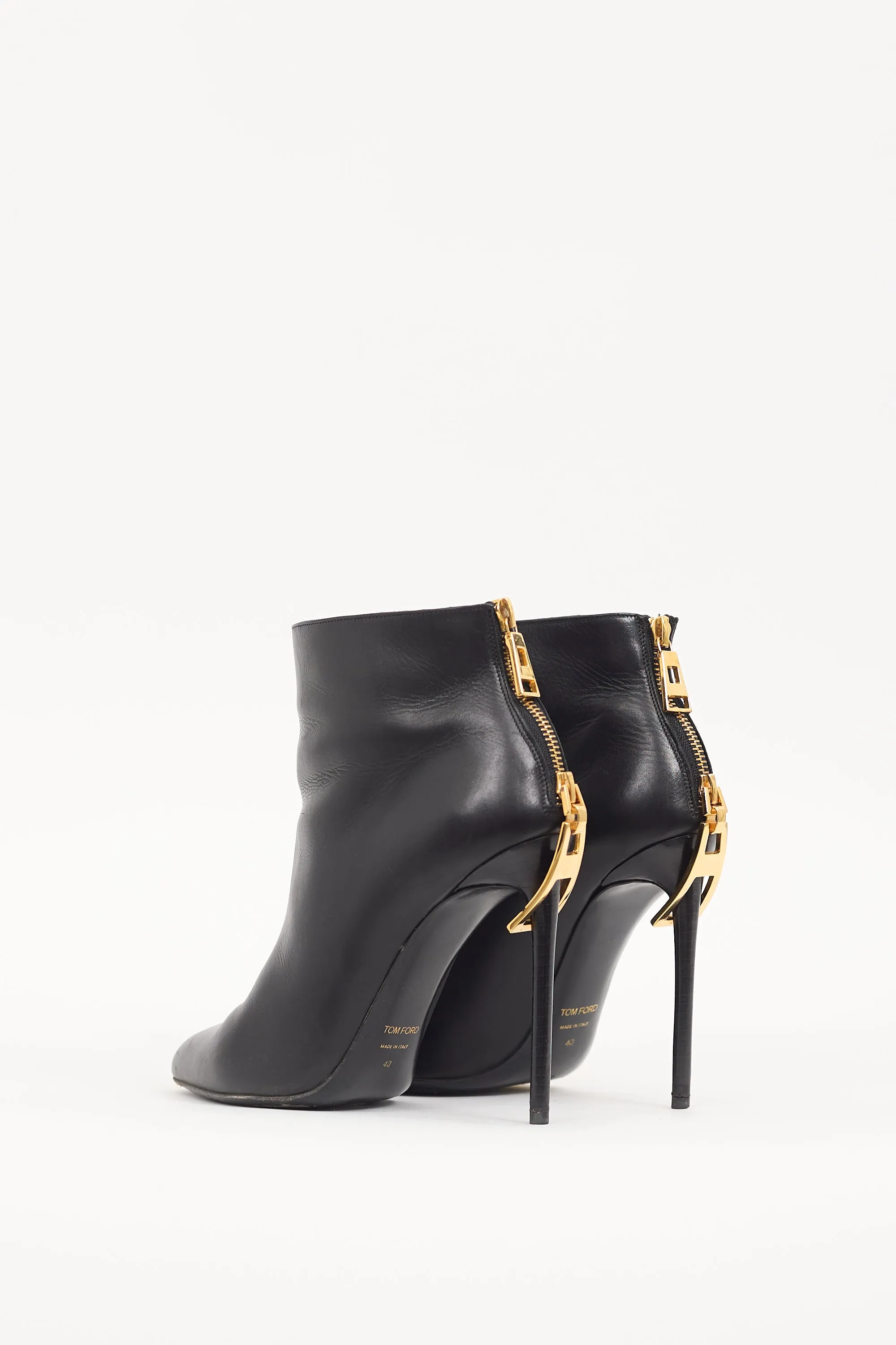 Black Leather Zipper Heel Boot