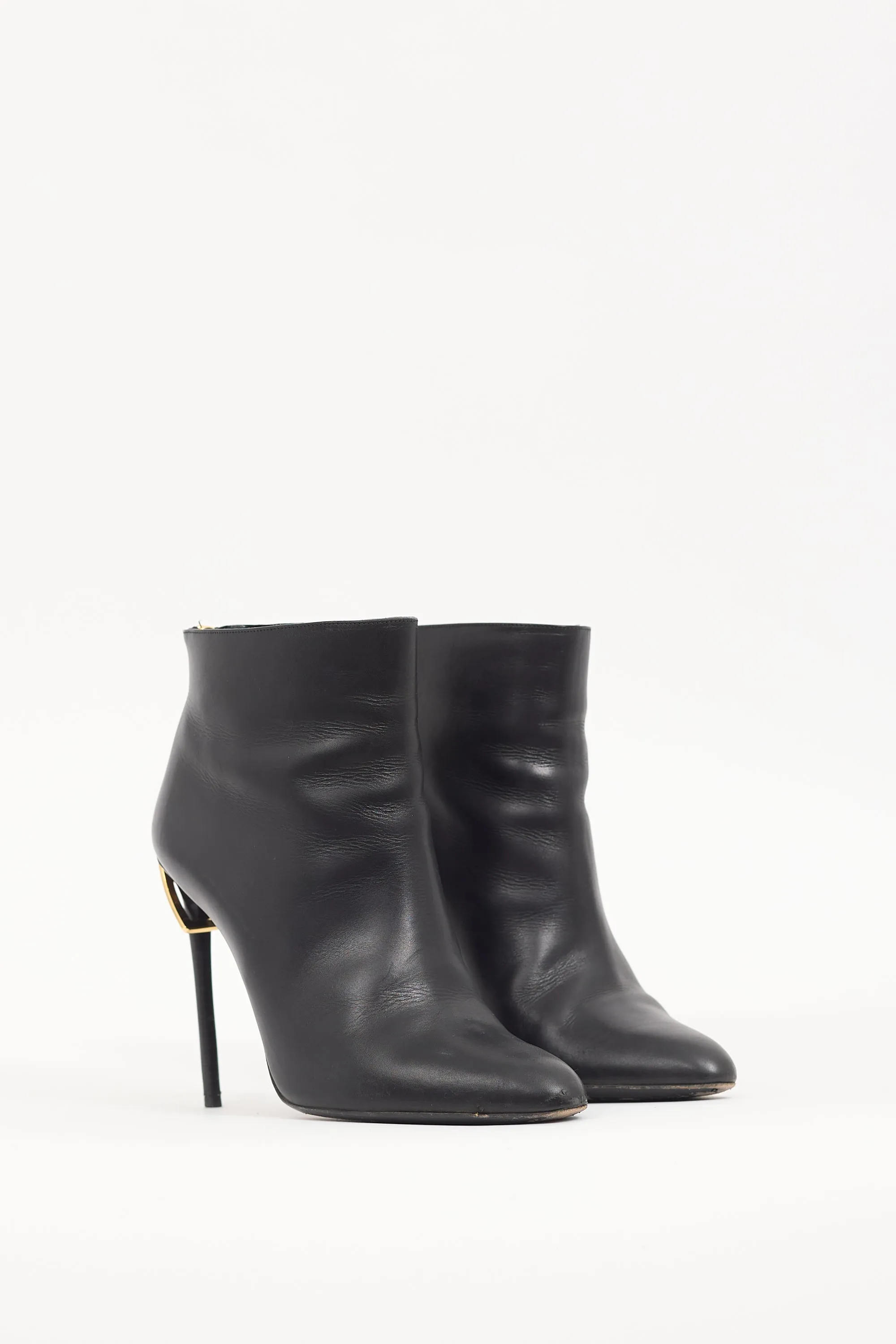 Black Leather Zipper Heel Boot